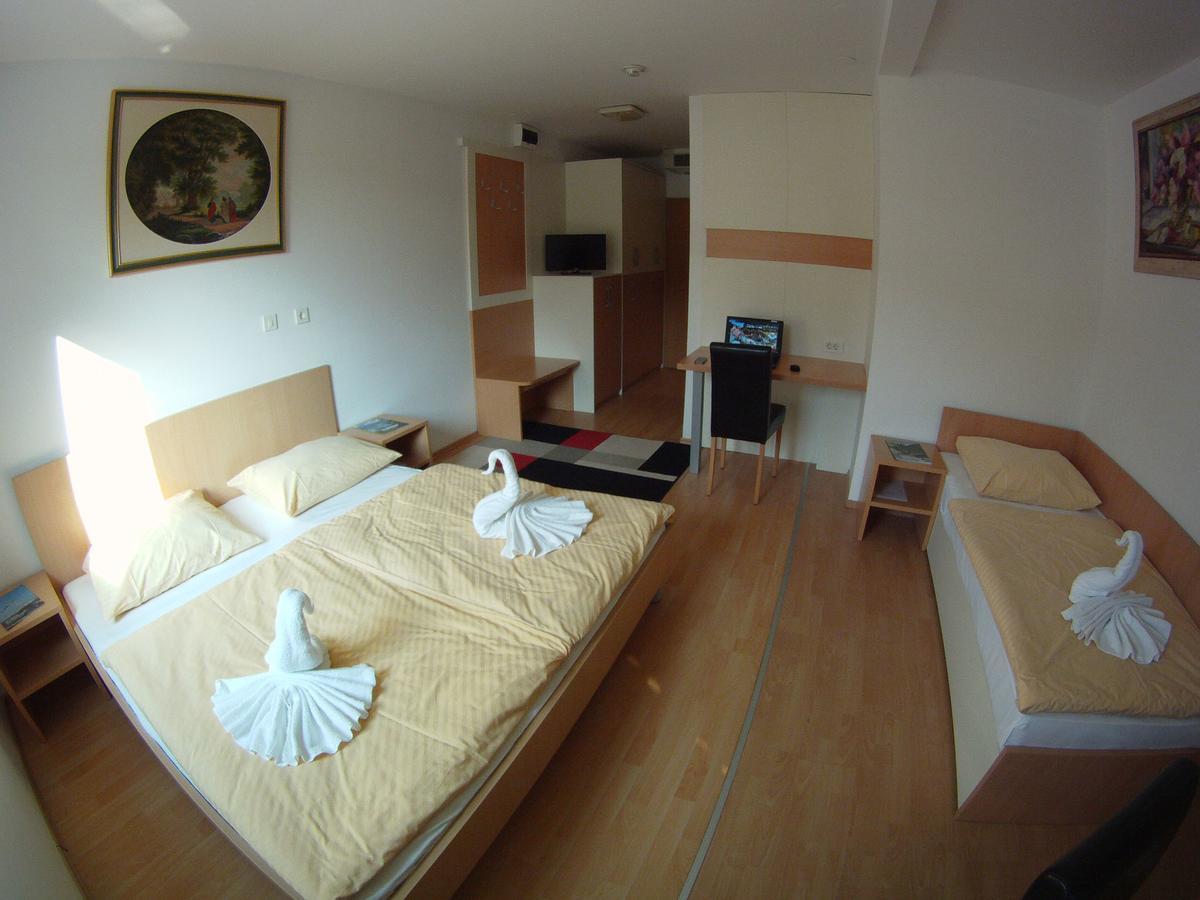 Hotel Galaksija Trebnje Zewnętrze zdjęcie